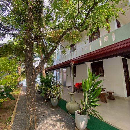 Villa Araliya Hikkaduwa Exterior photo