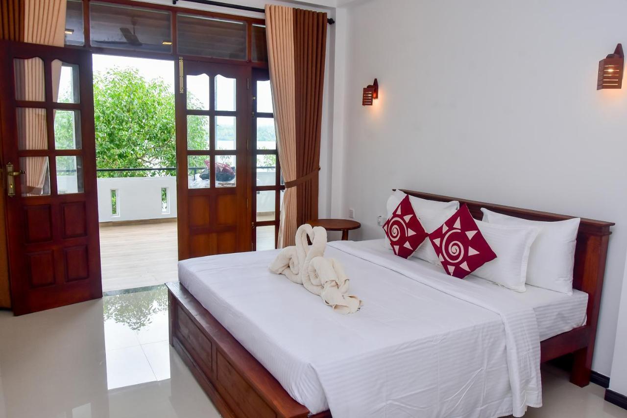 Villa Araliya Hikkaduwa Exterior photo
