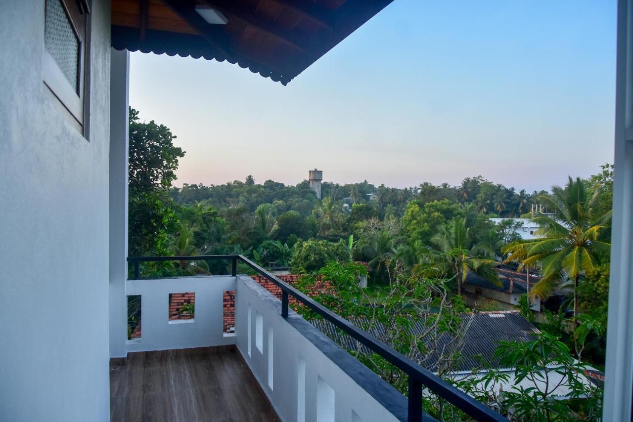 Villa Araliya Hikkaduwa Exterior photo