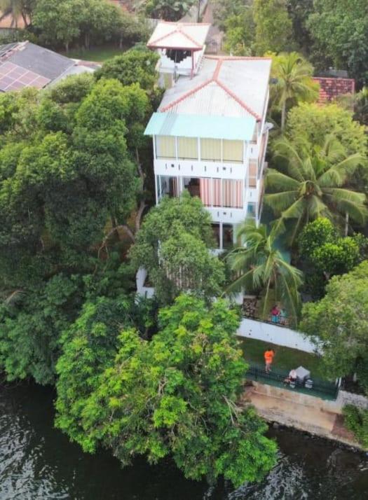 Villa Araliya Hikkaduwa Exterior photo